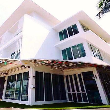 Chicken House Apartment Rayong Exterior photo